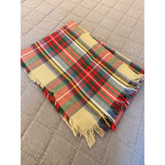 Oversized Plaid Blanket Scarf Shawl Wrap Red Green Tartan Fringe Winter Cozy - Picture 4 of 6